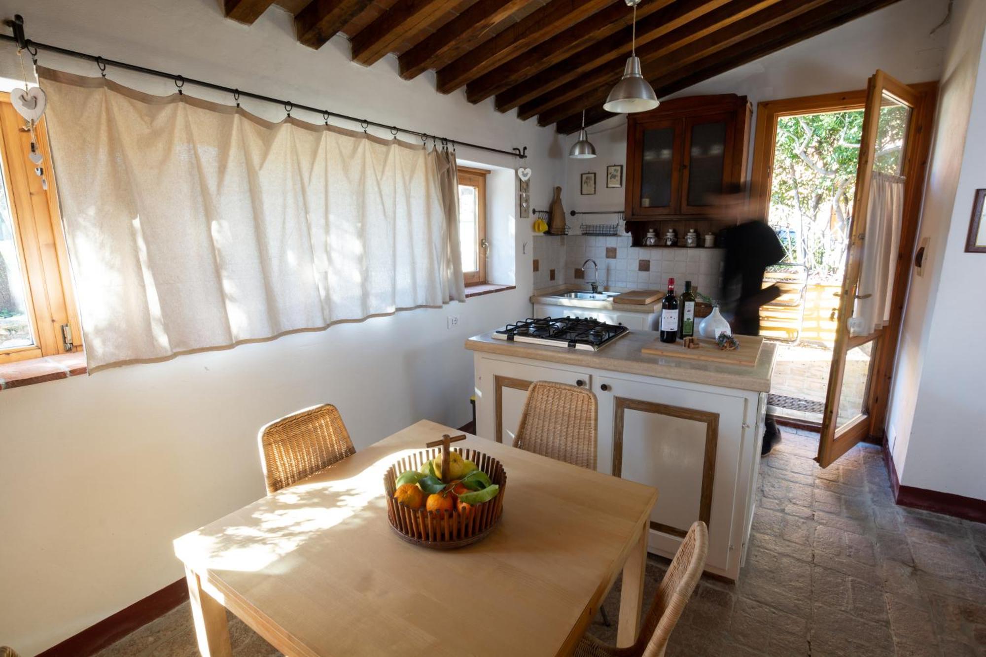 Agriturismo Colle Vento Suvereto Habitación foto